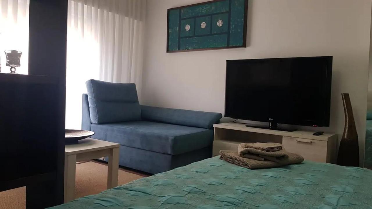 Apartamento Alojamiento Adelfas Madrid Exterior foto